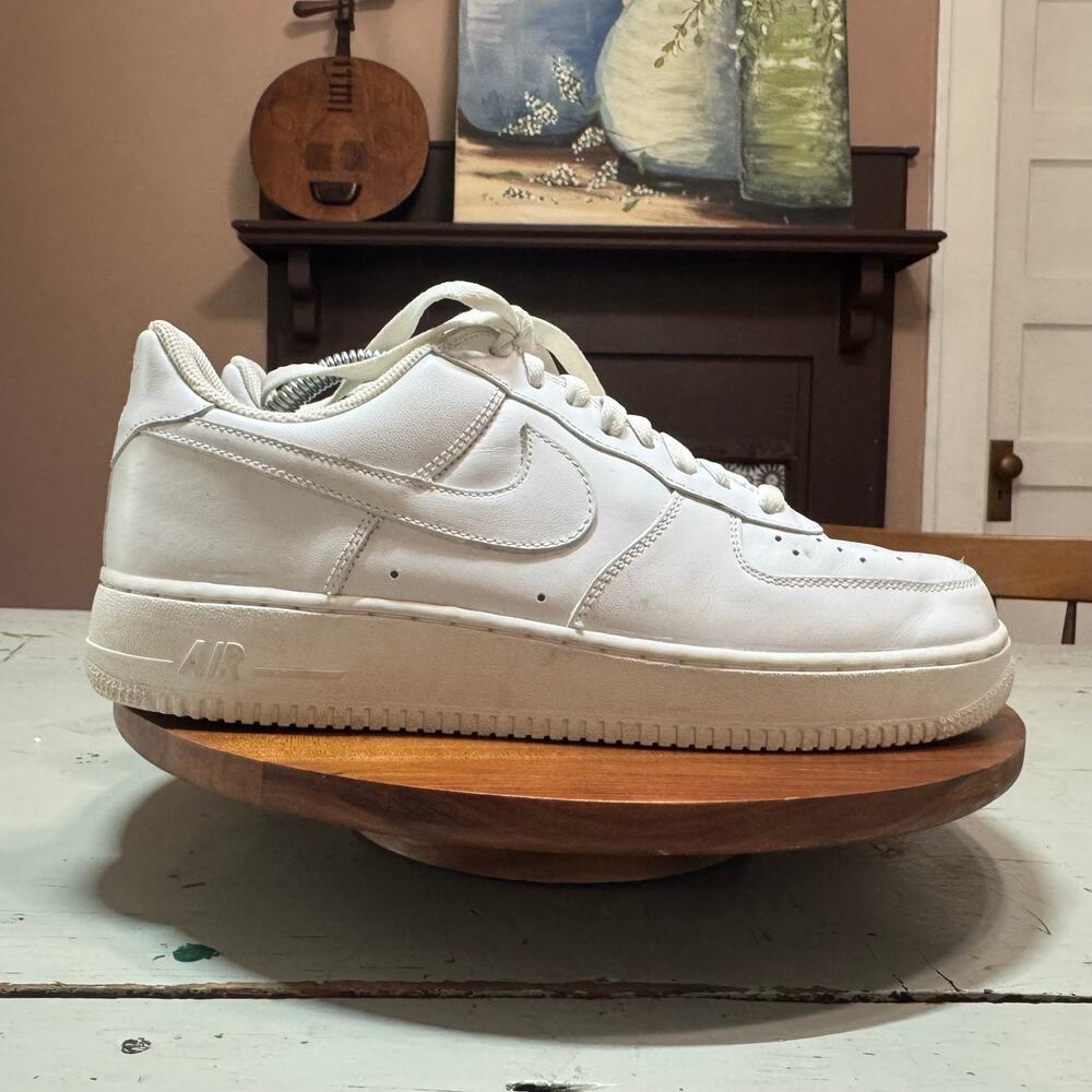 Nike Air Force 1 Triple White Mens Size 10.5 Sneaker Shoes